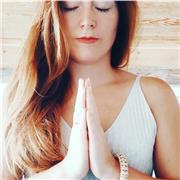 Bonjour,
Je donne des cours de yoga danse. 
Cette pratique offre les bienfaits du yoga y compris son histoire et sa philosophie, tout en intégrant la beauté artistique de la danse.
Cela